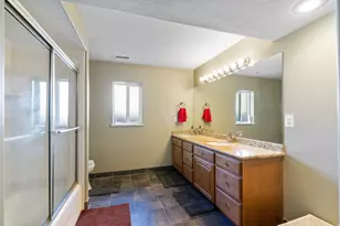 313 E Golden Pheasant Dr S, Draper, UT 84020 - Photo 40
