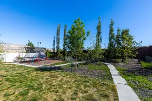 1683 W Packsaddle Circle, Bluffdale, UT 84065 - Photo 42