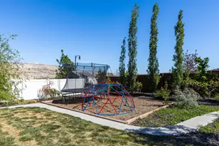 1683 W Packsaddle Circle, Bluffdale, UT 84065 - Photo 46