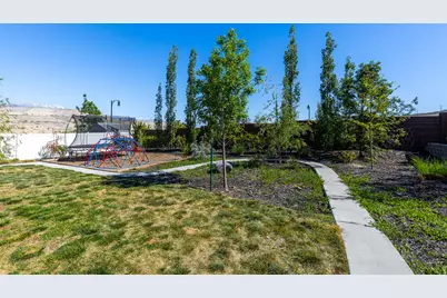 1683 W Packsaddle Cir, Bluffdale, UT 84065 - Photo 40