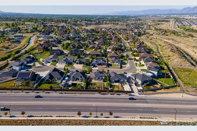 1683 W Packsaddle Cir, Bluffdale, UT 84065 - Photo 36