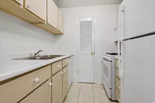 5328 S 570 E, Murray, UT 84107 - Photo 12