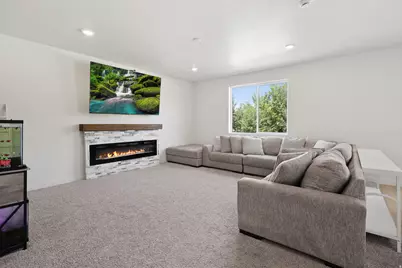 240 W 1320 N, Tooele, UT 84074 - Photo 10