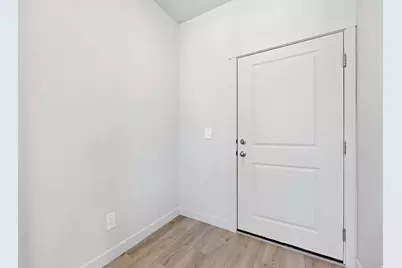 240 W 1320 N, Tooele, UT 84074 - Photo 32