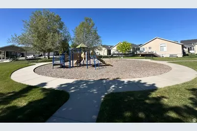 1563 W Turtle Dove Ln, West Jordan, UT 84088 - Photo 6