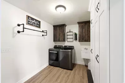 165 W 700 N, Nephi, UT 84648 - Photo 14