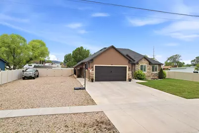 165 W 700 N, Nephi, UT 84648 - Photo 2