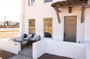 739 W Espalda Fuente Ln, Saint George, UT 84790 - Photo 2