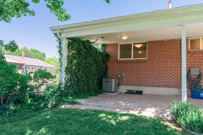 322 E Lane Cir, Sandy, UT 84070 - Photo 32