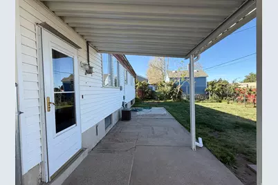 4579 S 250 E, Washington Terrace, UT 84405 - Photo 18