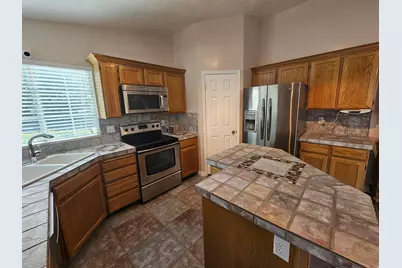 413 Country Dr, Stansbury Park, UT 84074 - Photo 10