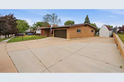 2090 W 5800 S, Roy, UT 84067 - Photo 4