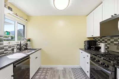 5756 S Willowood Ln E, South Ogden, UT 84403 - Photo 8
