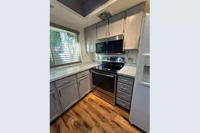 1525 E Waterbury Dr S #A, Salt Lake City, UT 84121 - Photo 2