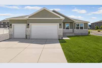 212 E 770 N, Santaquin, UT 84655 - Photo 2