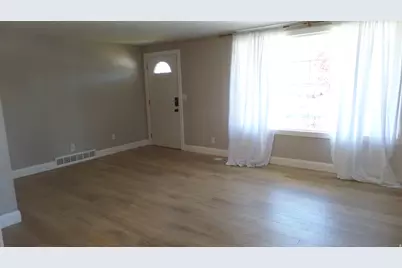 388 E 6220 S, Murray, UT 84107 - Photo 10