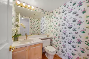 1576 E Bridlebrook Cir S, Salt Lake City, UT 84117 - Photo 16