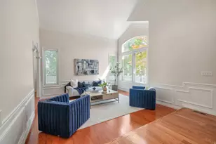 1576 E Bridlebrook Cir S, Salt Lake City, UT 84117 - Photo 6