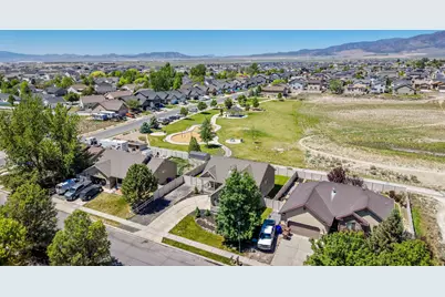 3727 N N Summer Way E, Eagle Mountain, UT 84005 - Photo 26