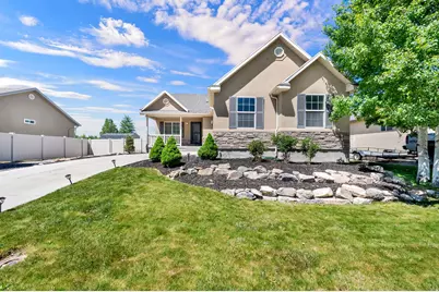 3727 N N Summer Way E, Eagle Mountain, UT 84005 - Photo 2