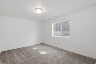 915 N Evelyn St W, Farmington, UT 84025 - Photo 36
