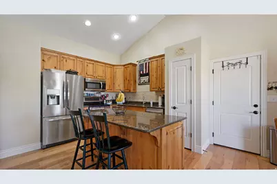 448 W McAllister Ln, Saratoga Springs, UT 84045 - Photo 6