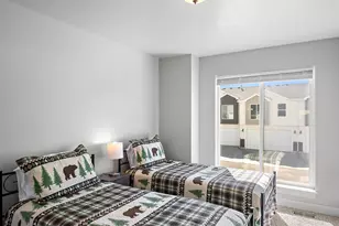 130 W Seasons Ln, Garden City, UT 84028 - Photo 18