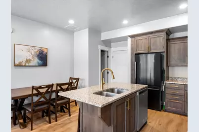 130 W Seasons Ln, Garden City, UT 84028 - Photo 10