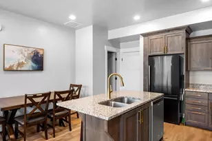 130 W Seasons Ln, Garden City, UT 84028 - Photo 10