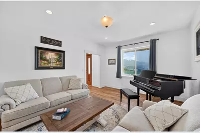 70 W 1790 N, Genola, UT 84655 - Photo 10