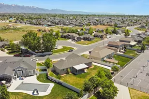 5609 S 4525 W, Hooper, UT 84315 - Photo 26