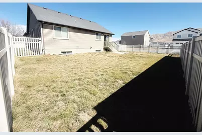 1612 E Shadow Dr, Eagle Mountain, UT 84005 - Photo 22