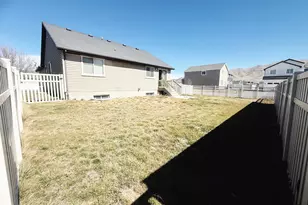 1612 E Shadow Dr, Eagle Mountain, UT 84005 - Photo 22