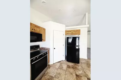 1612 E Shadow Dr, Eagle Mountain, UT 84005 - Photo 6