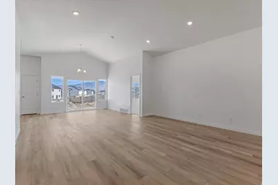 240 E 770 N, Santaquin, UT 84655 - Photo 12