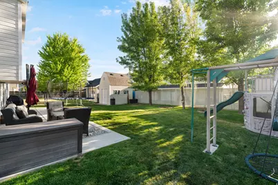719 N 1725 W, Clinton, UT 84015 - Photo 24