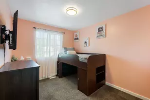 719 N 1725 W, Clinton, UT 84015 - Photo 8