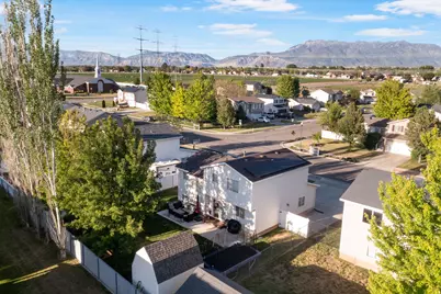 719 N 1725 W, Clinton, UT 84015 - Photo 28