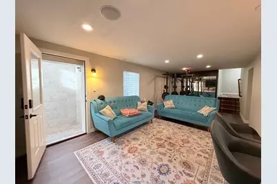 681 E Abbottsford Ct S, Sandy, UT 84070 - Photo 28
