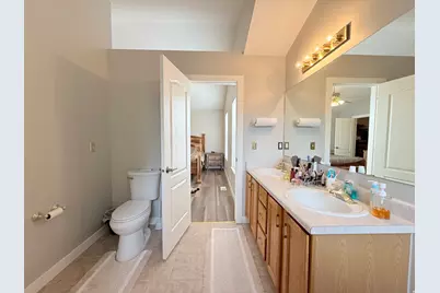 681 E Abbottsford Ct S, Sandy, UT 84070 - Photo 20