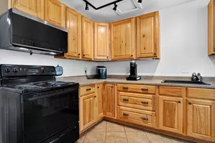 1381 W Beacon Hill Dr S, Taylorsville, UT 84123 - Photo 6