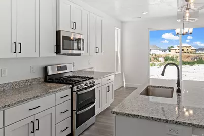 2502 W 2950 N #115, Farr West, UT 84404 - Photo 4