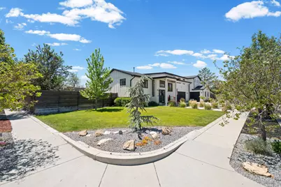 1040 E Larkspur Dr, Sandy, UT 84094 - Photo 46