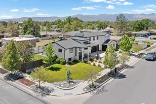 1040 E Larkspur Dr, Sandy, UT 84094 - Photo 42