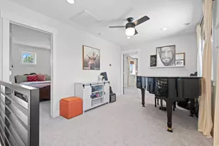1040 E Larkspur Dr, Sandy, UT 84094 - Photo 14
