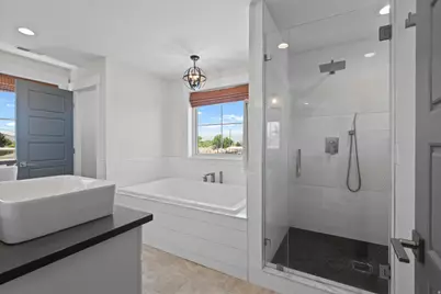 1040 E Larkspur Dr, Sandy, UT 84094 - Photo 20