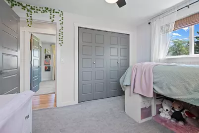 1040 E Larkspur Dr, Sandy, UT 84094 - Photo 24