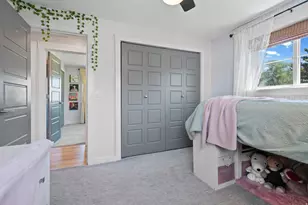1040 E Larkspur Dr, Sandy, UT 84094 - Photo 24