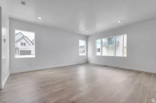 564 E Levengrove Dr, Lehi, UT 84048 - Photo 8
