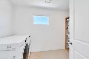 646 S Meade St, Mapleton, UT 84664 - Photo 20